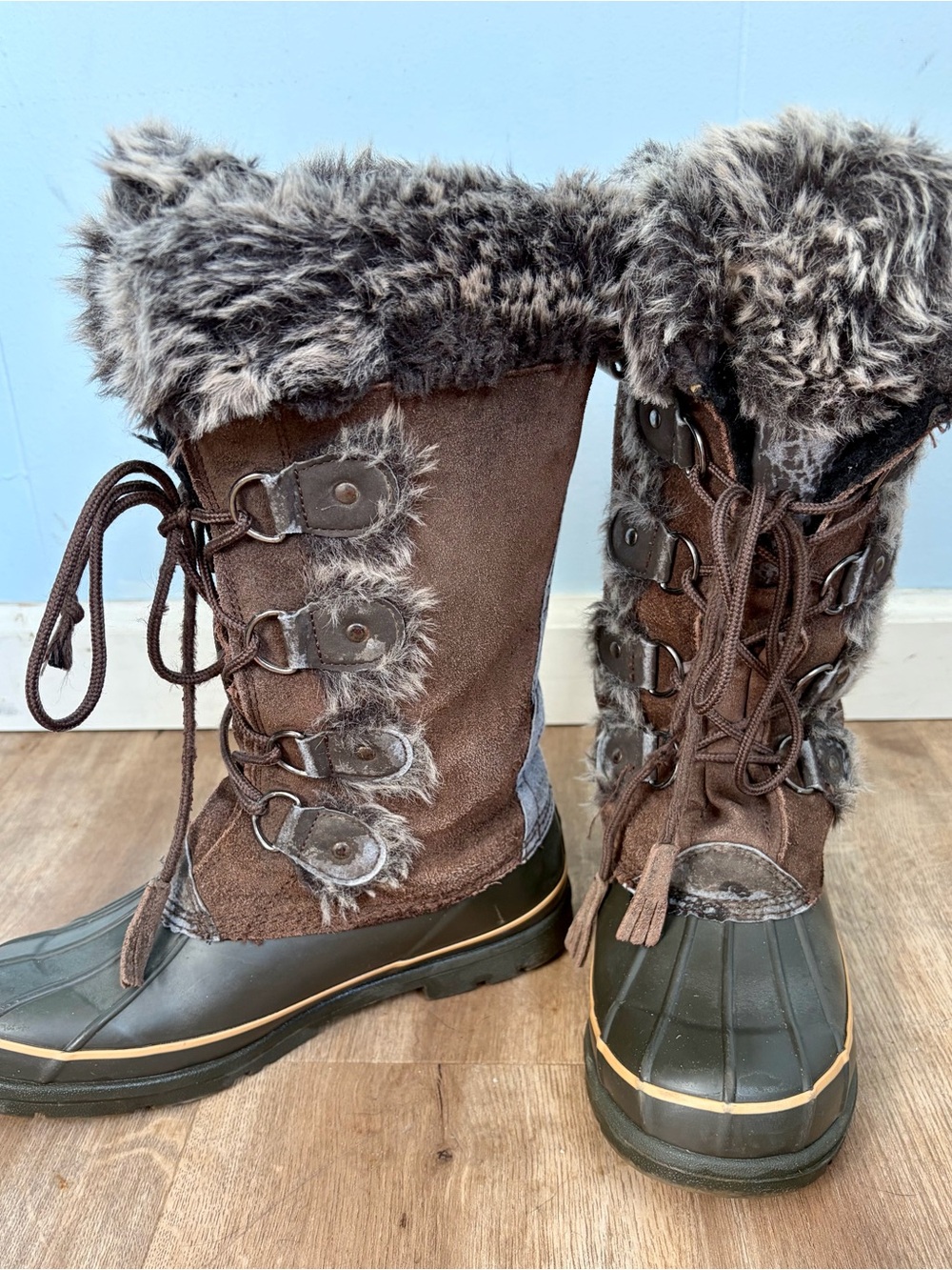 Khombu Brown Faux-Fur Lace-Up Duck Winter Boots 8